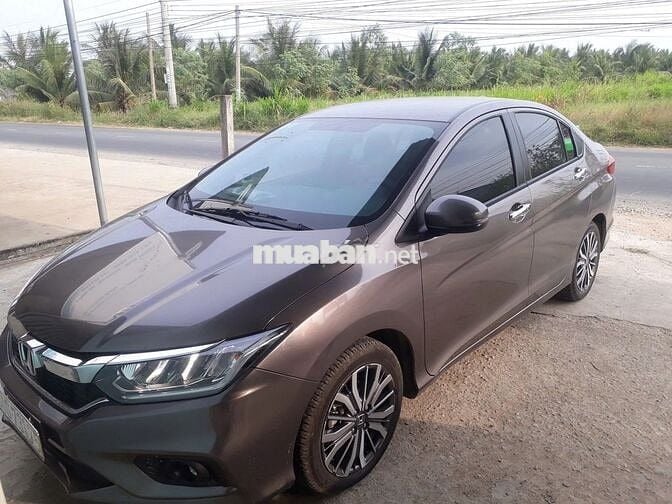 Honda City 2018 1.5TOP - 53700 km