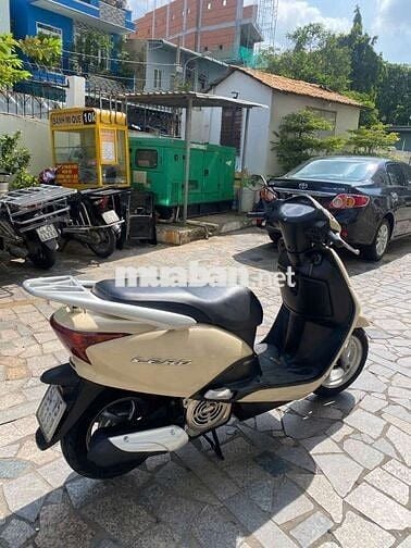 Xe Honda lead fi
