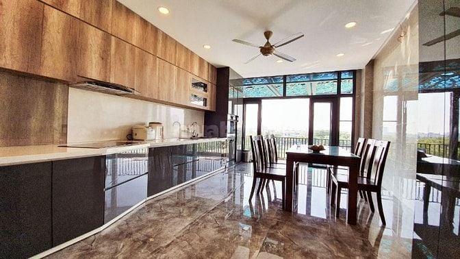 Bán tòa nhà vp MT Nguyễn Hữu Thọ, vị trí KD có thang máy, Hải Châu 21T