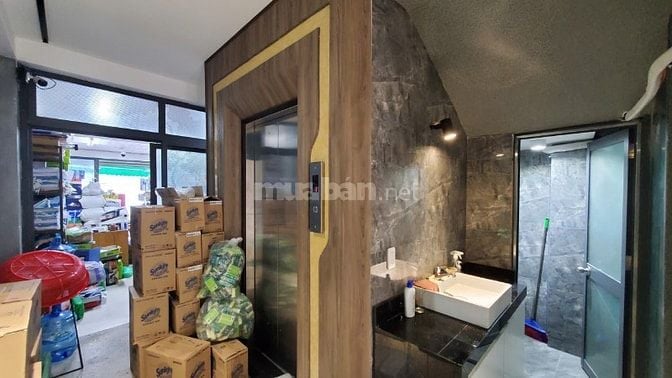 Bán tòa nhà vp MT Nguyễn Hữu Thọ, vị trí KD có thang máy, Hải Châu 21T