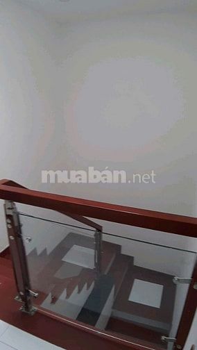 Cho thuê nhà mặt tiền Nguyễn Minh Hoàng, P.12 Q.Tân Bình giá 10tr