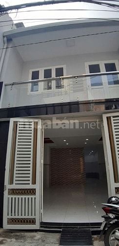 Cho thuê nhà mặt tiền Nguyễn Minh Hoàng, P.12 Q.Tân Bình giá 10tr