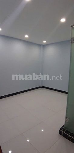 Cho thuê nhà mặt tiền Nguyễn Minh Hoàng, P.12 Q.Tân Bình giá 10tr