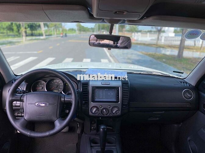 Ford Everest 2015 Limited 4x2 - 150000 km