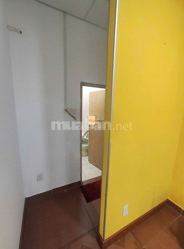 Cho thuê nhà mặt tiền Nguyễn Minh Hoàng, P.12 Q.Tân Bình giá 10tr