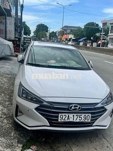 Hyundai Elantra 2019 2.0 AT - 80000 km
