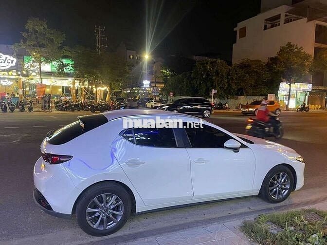 Mada3 2022 1.5L Sport Luxury, xe đẹp ít đi, có góp