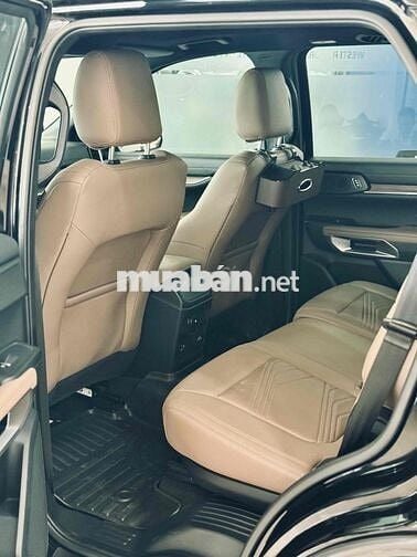 Ford Everest 2023 Titanium Plus 2.0L 4x4 AT