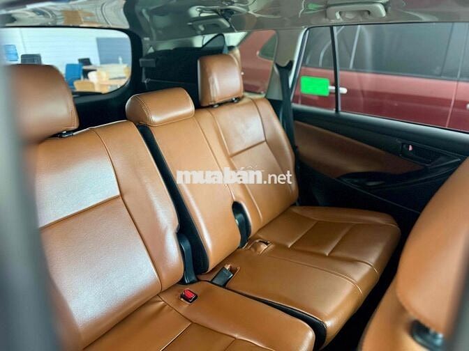 Toyota Innova 2020 E 2.0 MT