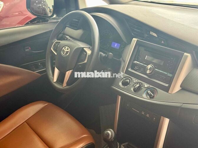 Toyota Innova 2020 E 2.0 MT