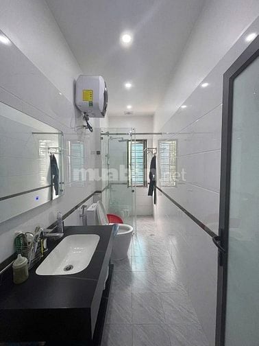 Bán nhanh nhà siêu đẹp, giá tốt đường Hoa Thị, Phú Nhuận, giá 2tỷ710
