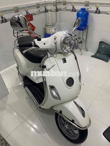 xe Vespa LX 125 cc Nhà bán ( 10 triệu 500 )