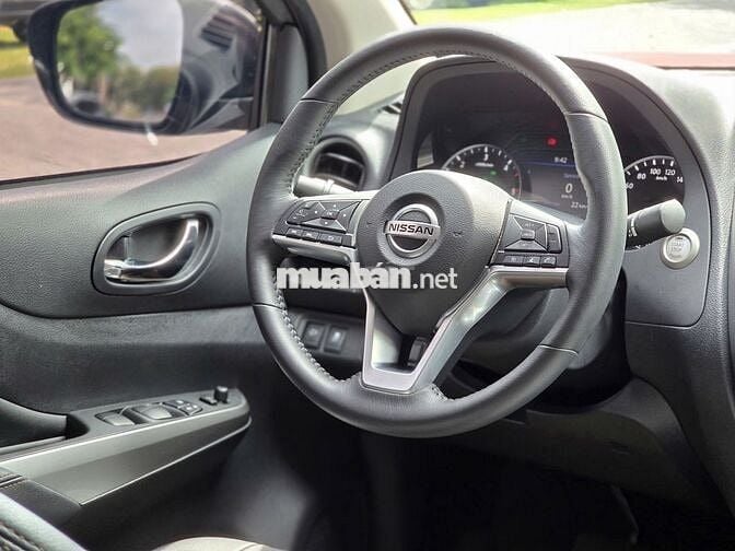 Nissan Navara VL 2.3 AT 4WD Cao cấp 2022 12000 km