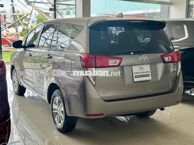 Toyota Innova 2020 E 2.0 MT