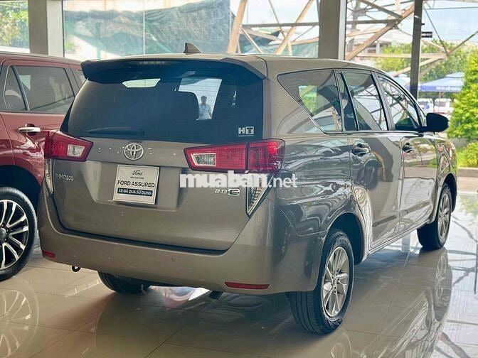 Toyota Innova 2020 E 2.0 MT