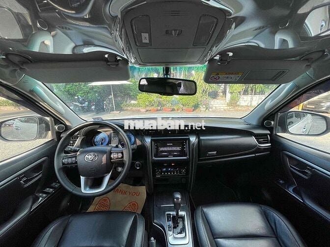 Toyota Fortuner 2.4AT 4X2 2020 Xe hãng bán