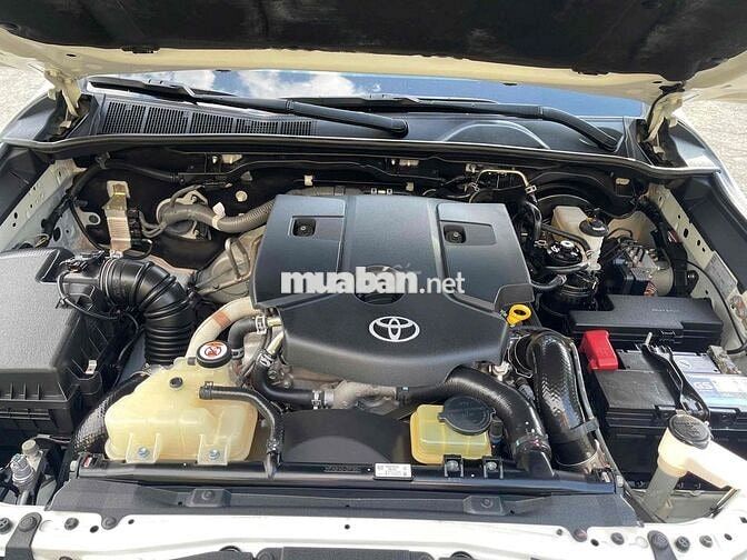 Toyota Fortuner 2.4AT 4X2 2020 Xe hãng bán