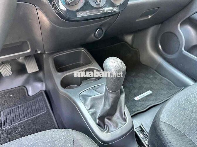 Mitsubishi Attrage 2024 1.2 MT - 150 km