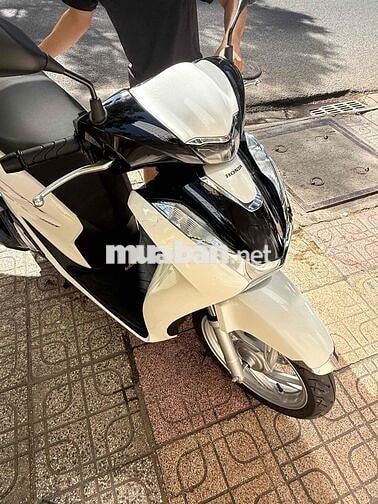 mình cần bán Sh 160i abs 2025 đi chưa được 1000km