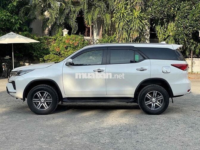 Toyota Fortuner 2.4AT 4X2 2020 Xe hãng bán