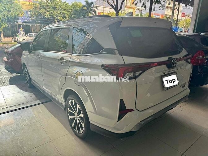 ⭐️ Toyota Veloz Top 2023 - 60000 km