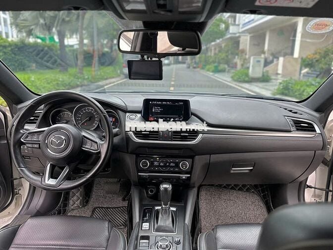 Mazda 6 2019 Premium 2.5 AT siêu đẹp 42.000km