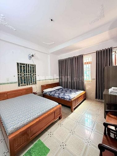KHÁCH SẠN MẶT TIỀN " TÊN LỬA " 170m2 ( 12x14m ) 4 TẦNG 15PN FULL