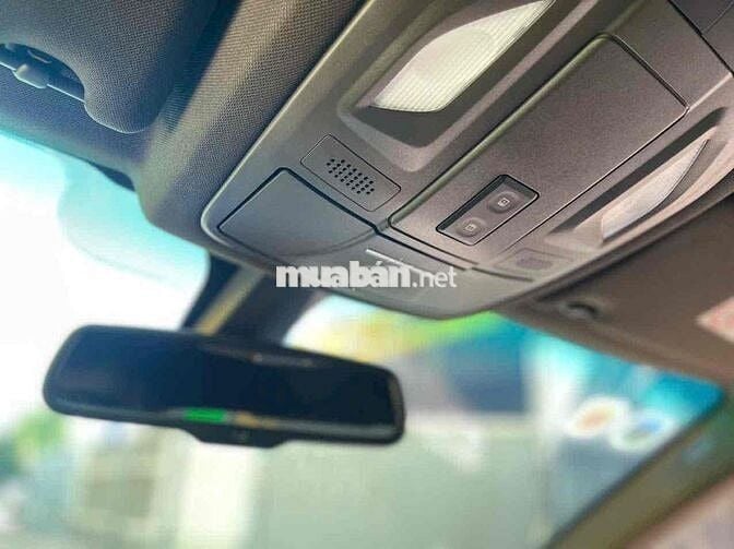 VinFast Lux A2.0 2022 Plus Độ 100 triệu đồ chơi