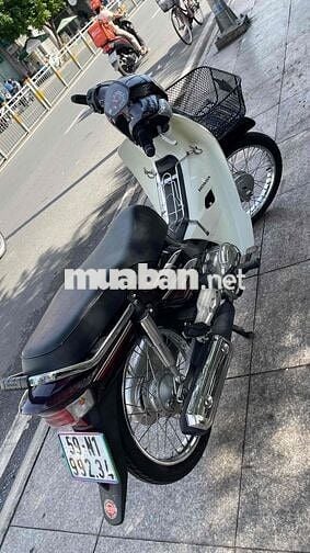 Super dream 2015 lướt 10000 km vỏ còn theo xe
