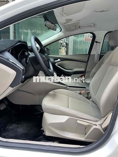 Cần bán Focus 1.5L Ecoboost 2017