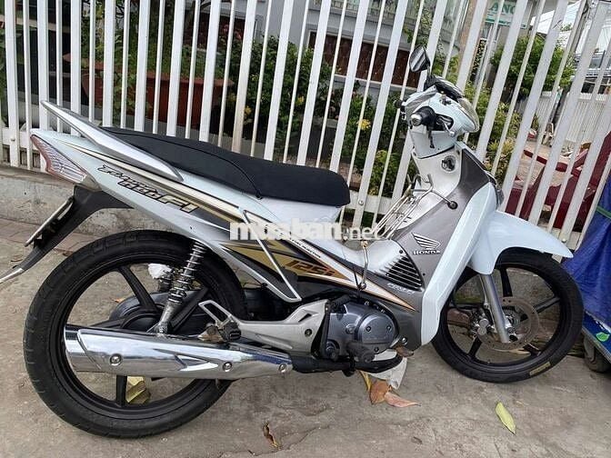 Mình cần bán xe chính chủ, xe dọn mới áo mới 2009