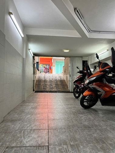 Cho thuê nhà hẻm xe hơi đường Nguyễn Bỉnh Khiêm, phường Đa Kao, Quận 1