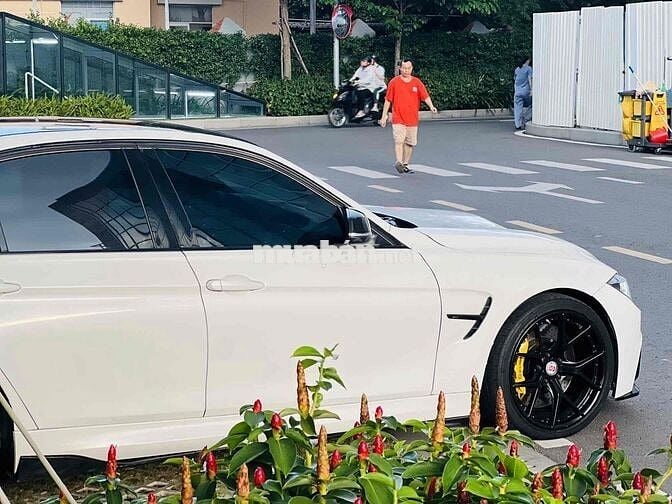 BMW 3 Series 2014 320i - 80000 km