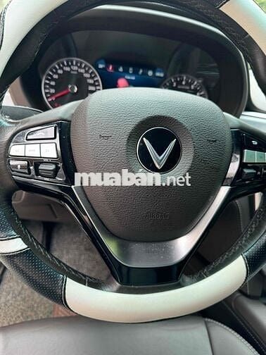 Vinpast Lux SA prenium SX 2019 mới xuất sắc