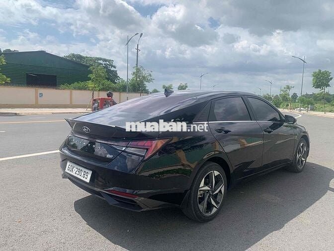 Hyundai Elantra 2022 2.0 AT - 55 km