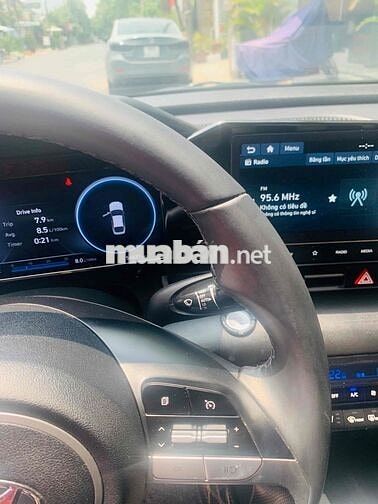 Hyundai Elantra 2022 2.0 AT - 55 km