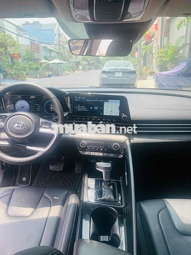 Hyundai Elantra 2022 2.0 AT - 55 km