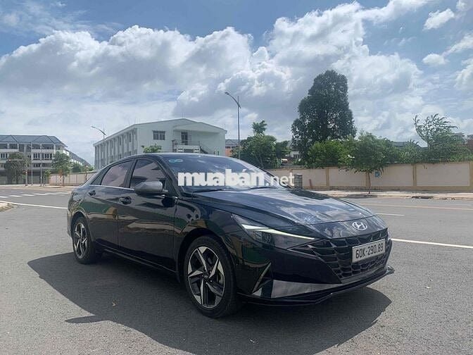 Hyundai Elantra 2022 2.0 AT - 55 km