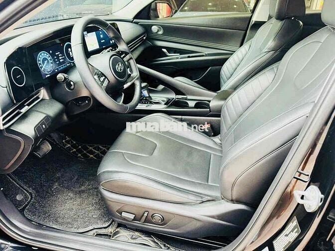 Hyundai Elantra 2022 2.0 AT - 55 km