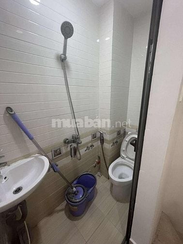 Bán gấp nhà 4 tầng hẻm 7m kinh doanh Lê Hồng Phong Q10 chỉ 4,35 tỷ.