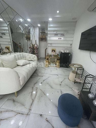 Bán gấp nhà 4 tầng hẻm 7m kinh doanh Lê Hồng Phong Q10 chỉ 4,35 tỷ.