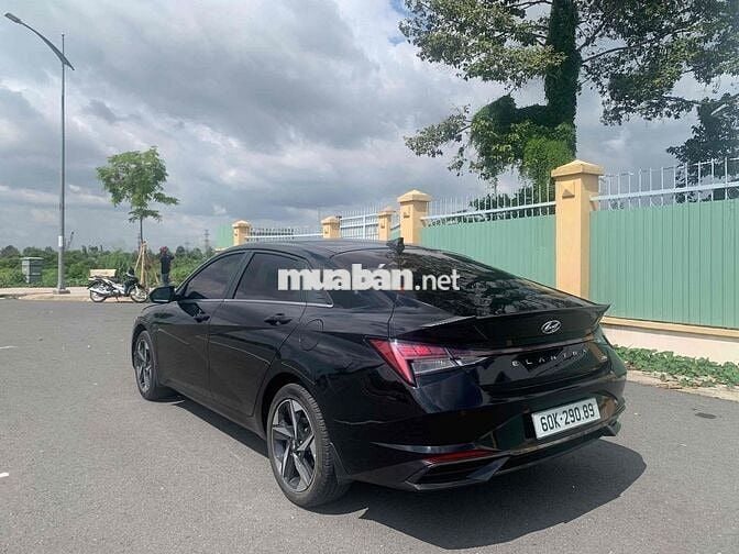 Hyundai Elantra 2022 2.0 AT - 55 km