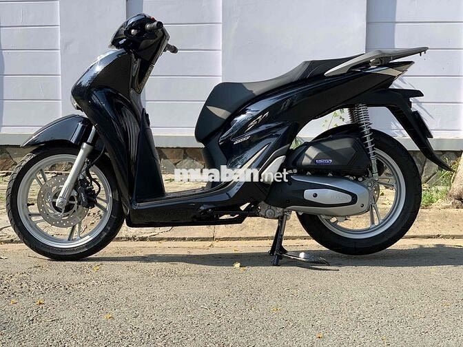 Sh 160 BSTP 8/2024 xe lướt ngay chủ ký bán