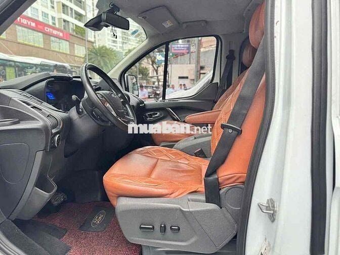 FORD TOURNEO TITANIUM 2021 XE ĐẸP PHỤ KIỆN NHIỀU