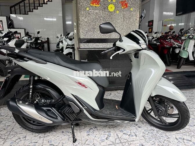 SHVN 150cc ABS 12-2023 Chạy 3.300Km Siêu Lướt