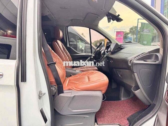 FORD TOURNEO TITANIUM 2021 XE ĐẸP PHỤ KIỆN NHIỀU
