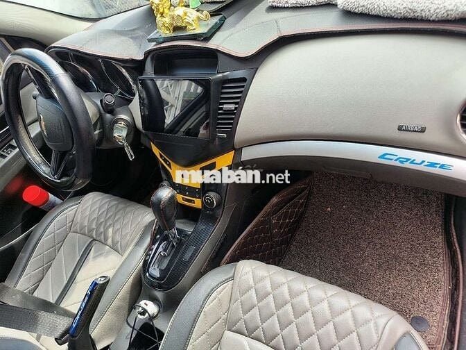 Cần bán xe cheverlet cruze