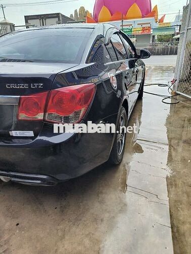 Cần bán xe cheverlet cruze