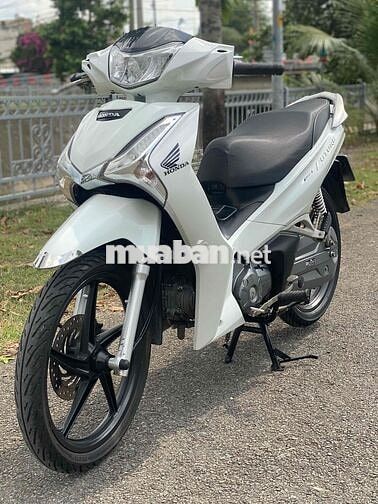 FUTURE NGAY CHỦ CÔNG CHỨNG. có góp tay đôi
