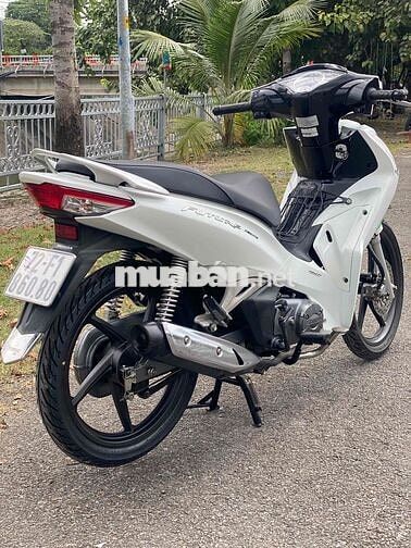 FUTURE NGAY CHỦ CÔNG CHỨNG. có góp tay đôi